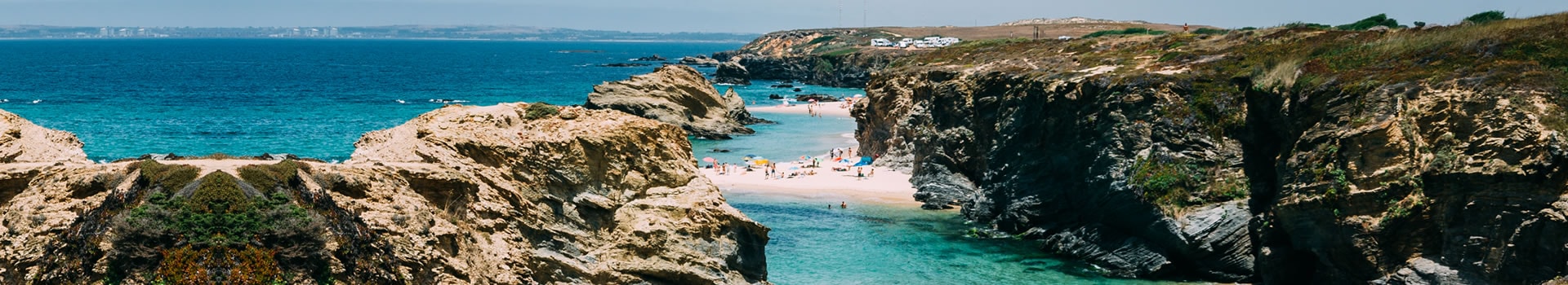 Ihr Urlaub in ** Porto Covo** beginnt hier