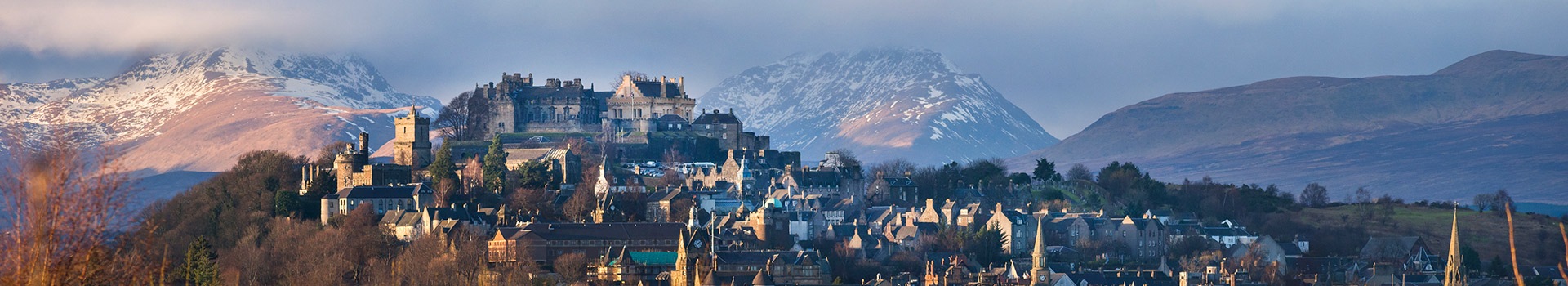 Ihr Urlaub in ** Stirling** beginnt hier