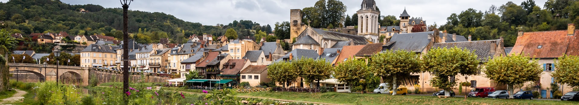 Ihr Urlaub in ** Montignac** beginnt hier