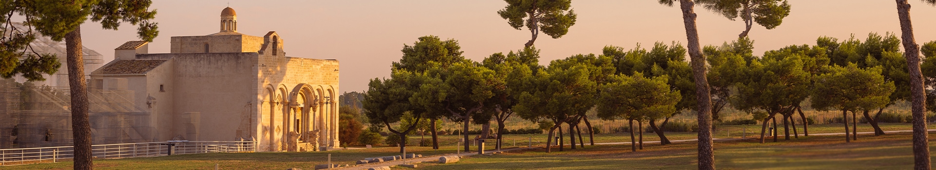 Ihr Urlaub in ** Manfredonia** beginnt hier