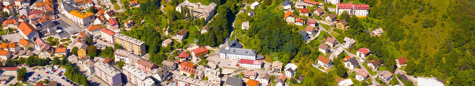 Ihr Urlaub in ** Idrija** beginnt hier