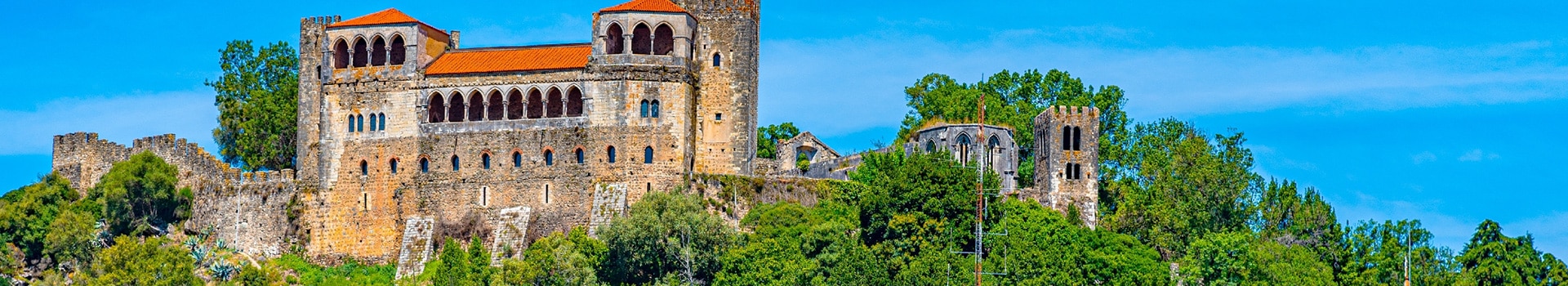 Ihr Urlaub in ** Leiria** beginnt hier