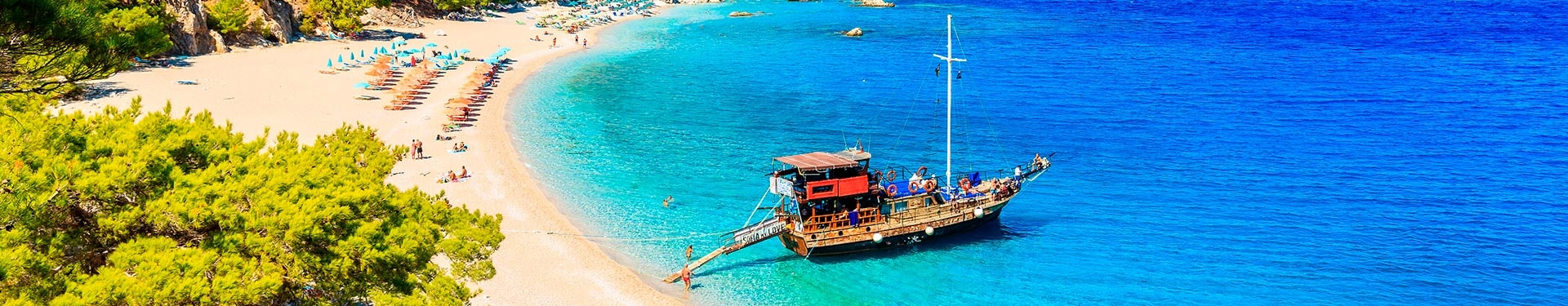 Athen, Karpathos und Rhodos mit dem Flugzeug