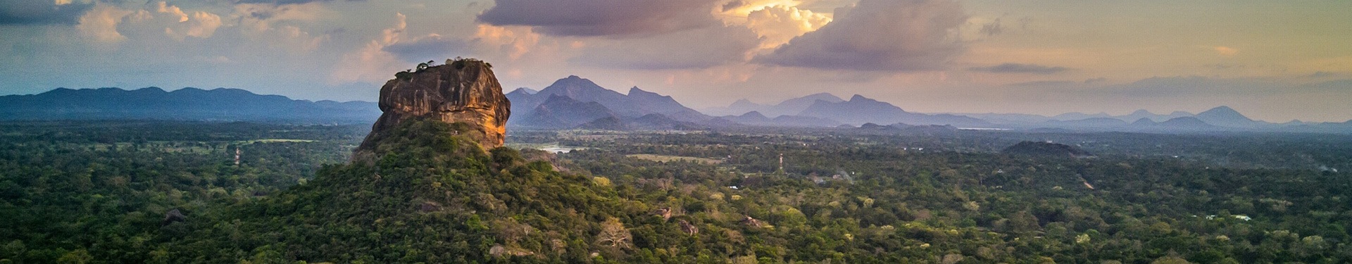 Colombo, Sigiriya, Kandy, Nuwara Eliya und Yala mit eigenem Fahrer