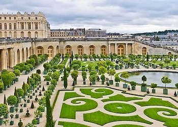 Versailles