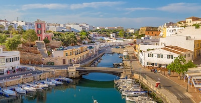 Menorca, Mallorca und Ibiza mit Mietwagen