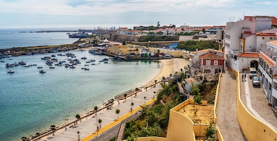Route durch die Algarve und entlang der Küste Lissabons Route durch die Algarve und entlang der Küste Lissabons