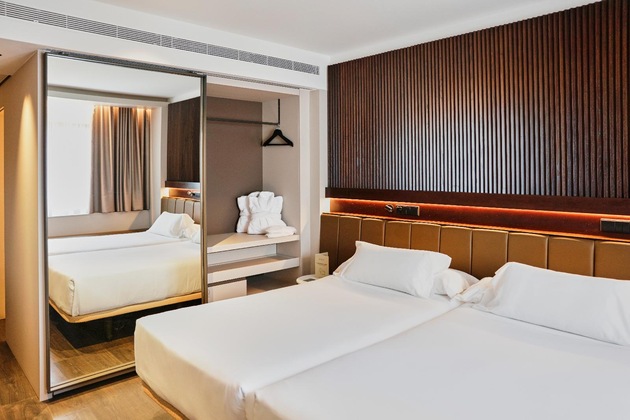 Gallery - Becquer Hotel
