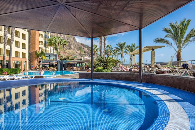 Gallery - Calheta Beach All Inclusive Savoy Signature