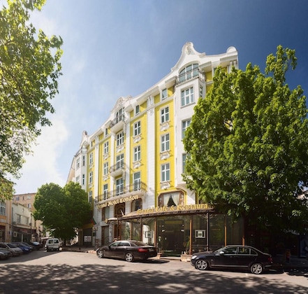 Gallery - Grand Hotel London