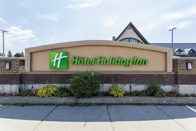 Gallery - Radisson Hotel Montreal Airport