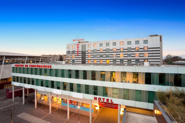 Gallery - Ramada Encore By Wyndham Geneva