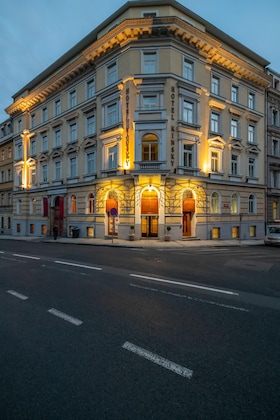Gallery - Hotel Kinsky Fountain