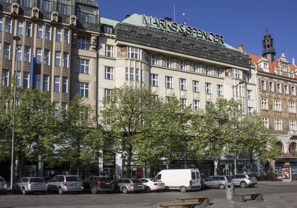 Gallery - Ea Aparthotel Melantrich
