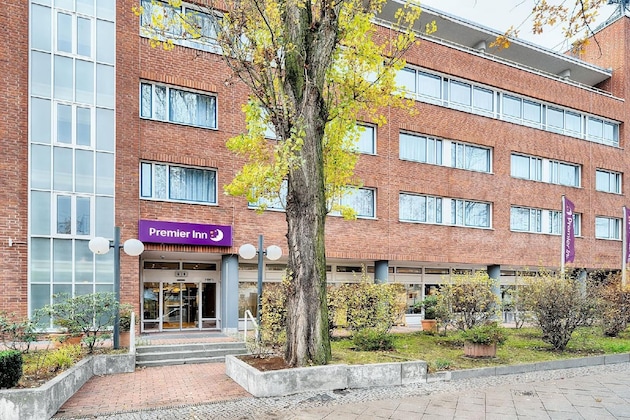 Gallery - Premier Inn Köln City Centre