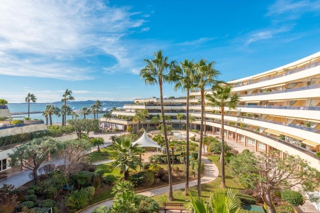 Gallery - Holiday Inn Nice-Port St Laurent By Ihg