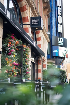 Gallery - Radisson Blu Hotel, London Leicester Square (formerly Hampshire)