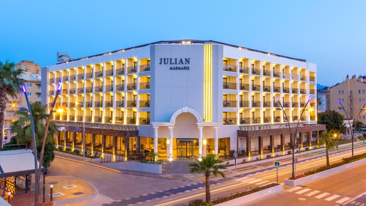 Gallery - Ada Julian Marmaris
