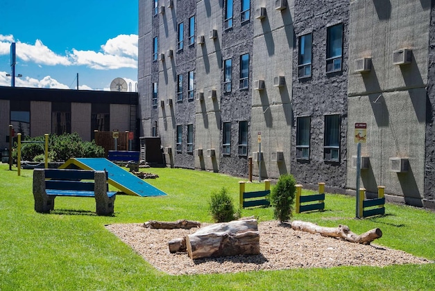 Gallery - Travelodge By Wyndham Edmonton West