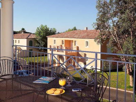 Gallery - Le Domaine De Figuiere