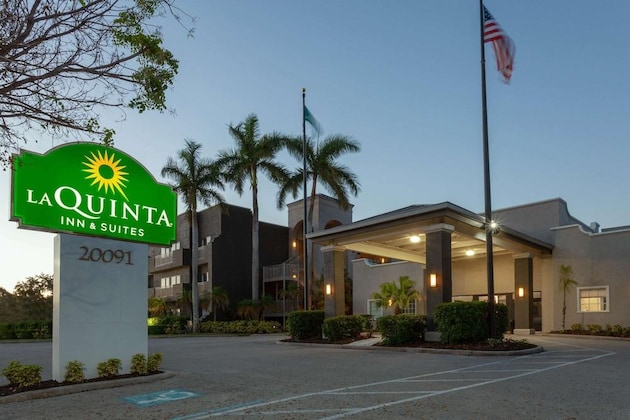 Gallery - La Quinta Inn & Suites by Wyndham Ft. Myers-Sanibel Gateway
