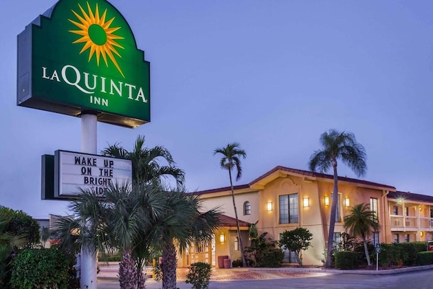 Gallery - La Quinta Inn By Wyndham Fort Myers Central