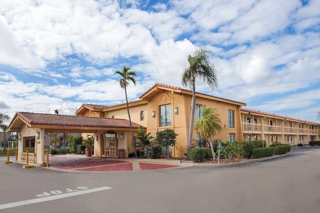Gallery - La Quinta Inn By Wyndham Fort Myers Central