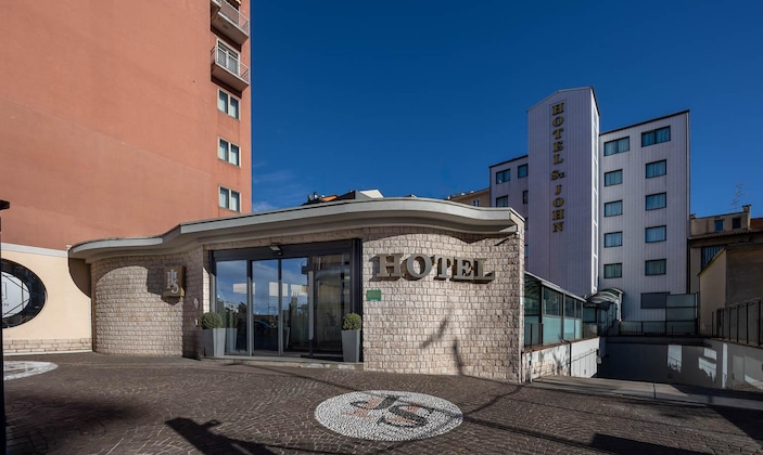 Gallery - Ih Hotels Milano St. John Sesto