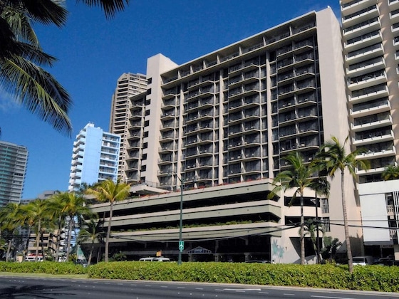Gallery - Aqua Palms Waikiki
