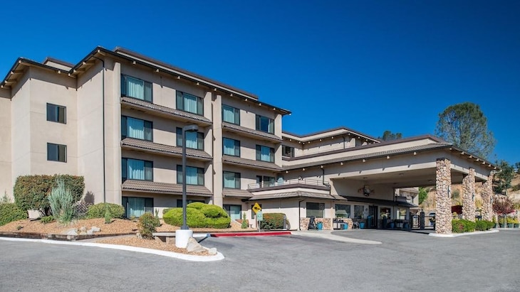 Gallery - Yosemite Southgate Hotel & Suites