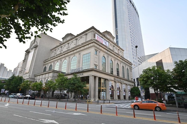 Gallery - Lotte Hotel World
