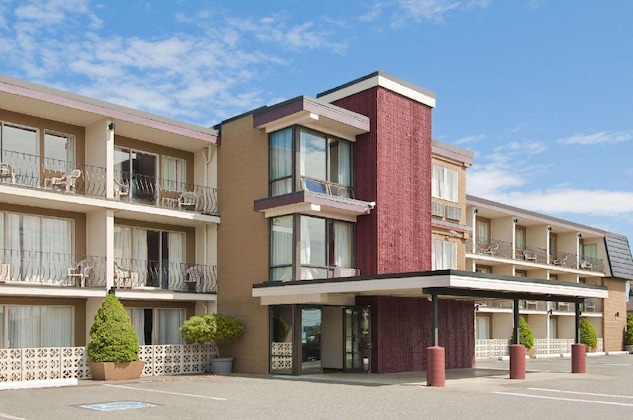 Gallery - Travelodge By Wyndham Nanaimo