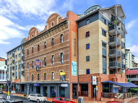 Gallery - Central Brunswick Apartment Hotel