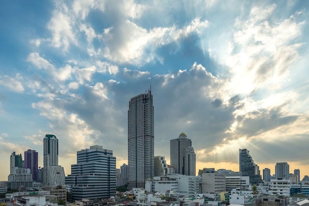 Gallery - Silom City