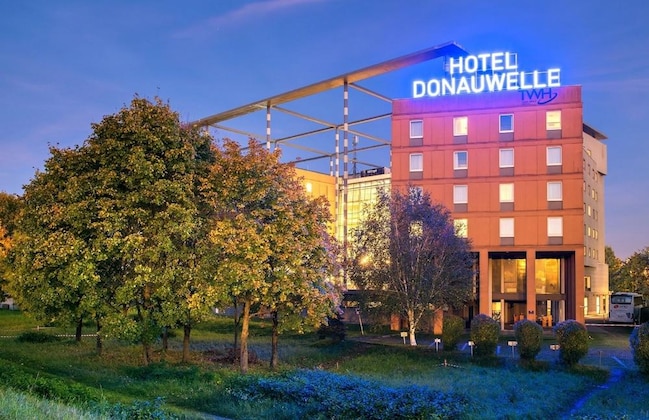 Gallery - Trans World Hotel Donauwelle