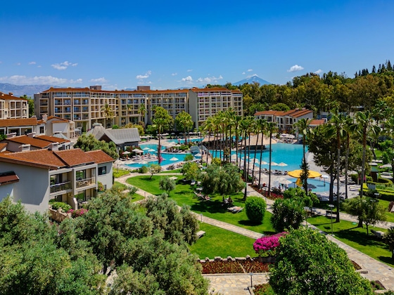 Gallery - Arum Barut Collection