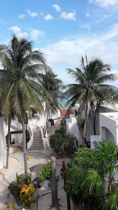 Gallery - Pelicano Inn Playa Del Carmen - Beachfront Hotel