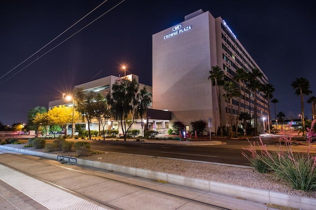 Gallery - Crowne Plaza Phoenix Airport - Phx