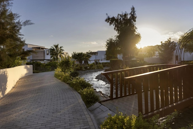 Gallery - Lindian Village Resort - Curio Collection by Hilton