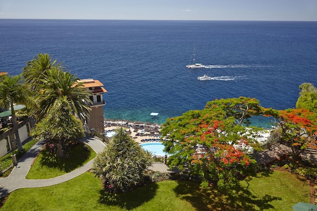 Gallery - The Cliff Bay