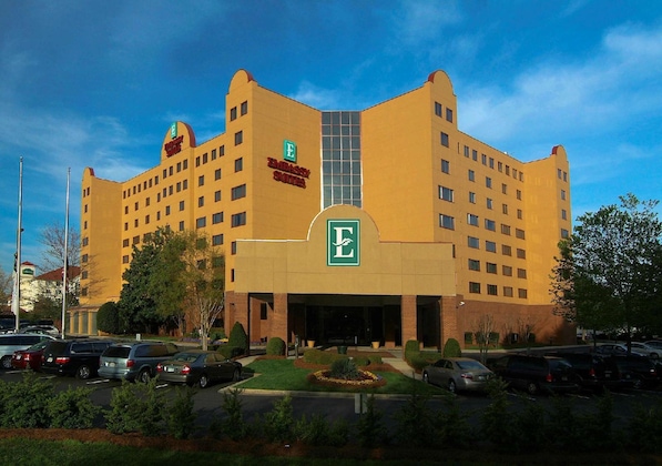 Gallery - Embassy Suites Charlotte