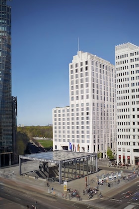 Gallery - The Ritz-Carlton Berlin