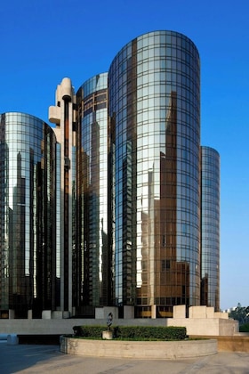 Gallery - The Westin Bonaventure Hotel & Suites
