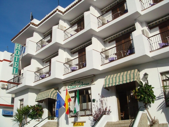 Gallery - Hotel Tres Jotas
