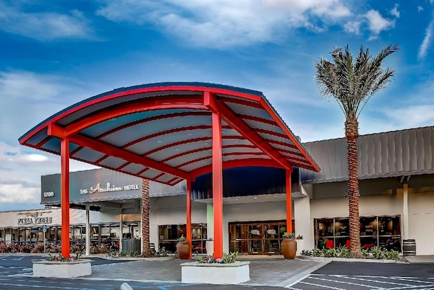 Gallery - The Anaheim Hotel