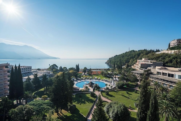 Gallery - Iberostar Waves Bellevue