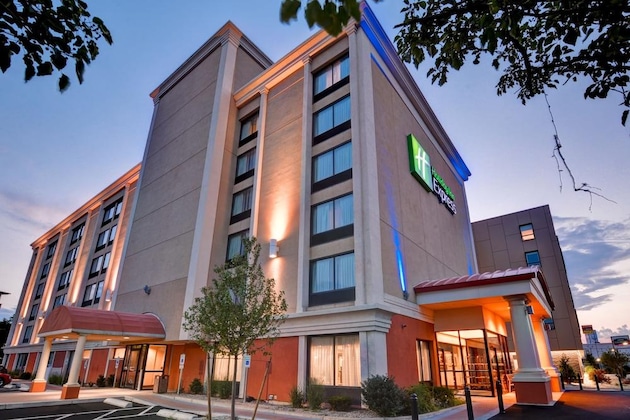Gallery - Holiday Inn Express Boston By Ihg