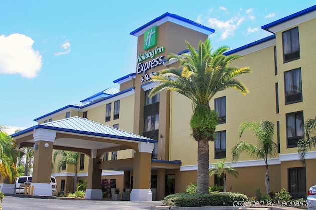 Gallery - Holiday Inn Express Hotel & Suites Tampa-Rocky Point Island By Ihg