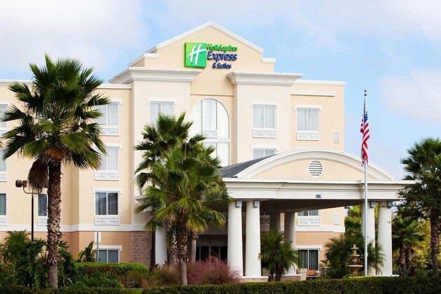 Gallery - Holiday Inn Express Hotel & Suites New Tampa I-75, An Ihg Hotel