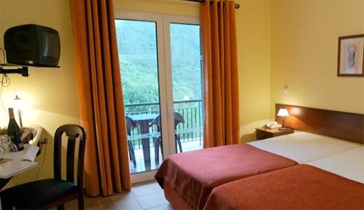 Gallery - Valley View Hotel Encumeada